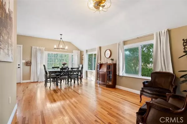 Escondido, CA 92025,967 W 2nd AVE