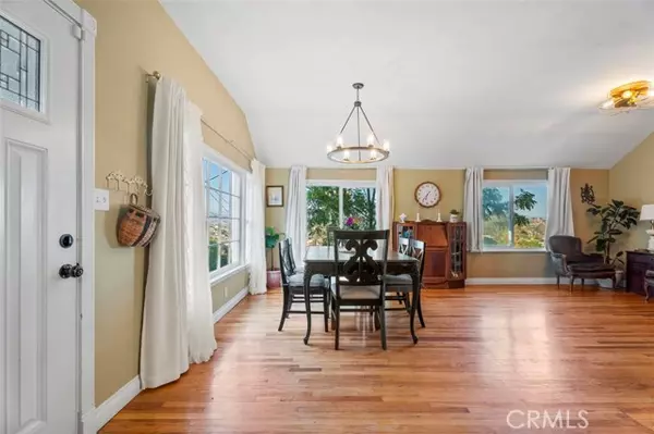 Escondido, CA 92025,967 W 2nd AVE
