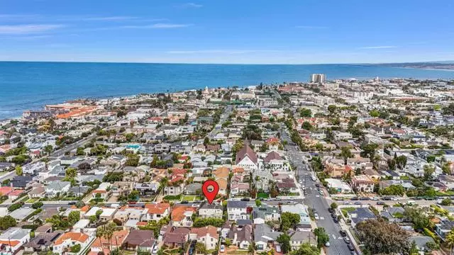 627 Arenas St., La Jolla, CA 92037