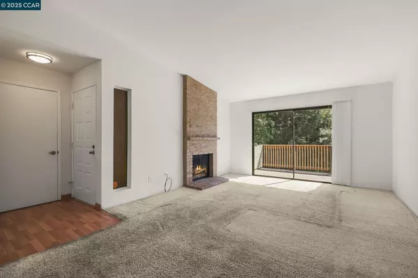 Concord, CA 94518,2055 Sierra Rd 125