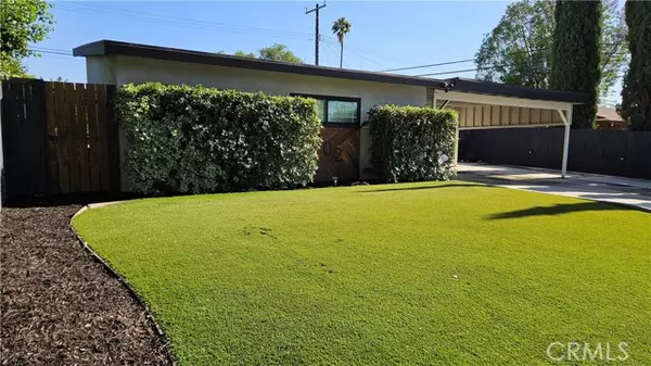 Redlands, CA 92374,402 Hartzell AVE