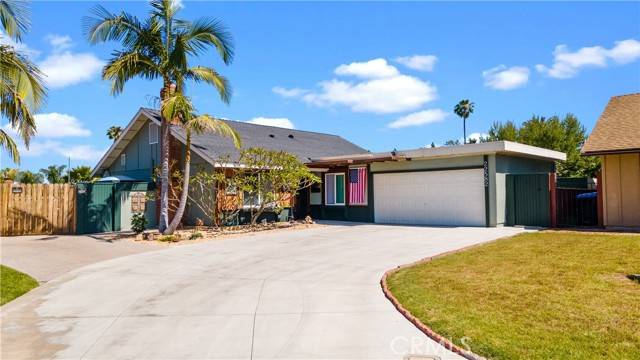 22582 Catania,  Laguna Hills,  CA 92653