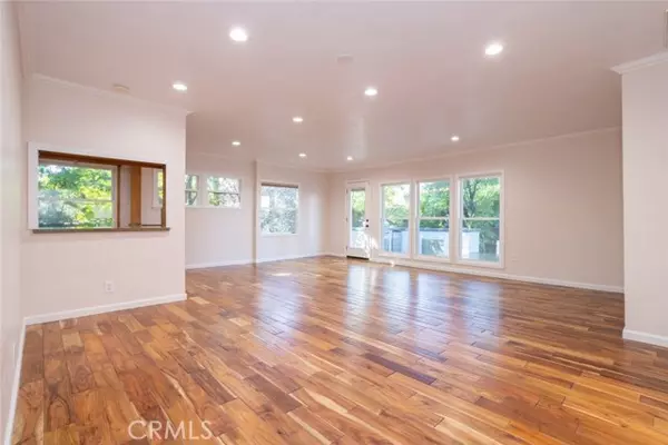 Van Nuys, CA 91406,16921 Lanark ST