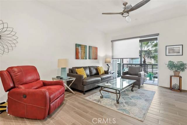 Dana Point, CA 92629,985 Doheny WAY