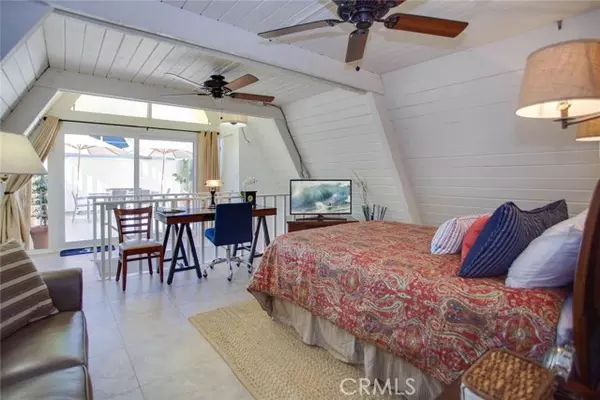 Newport Beach, CA 92663,202 15th ST B