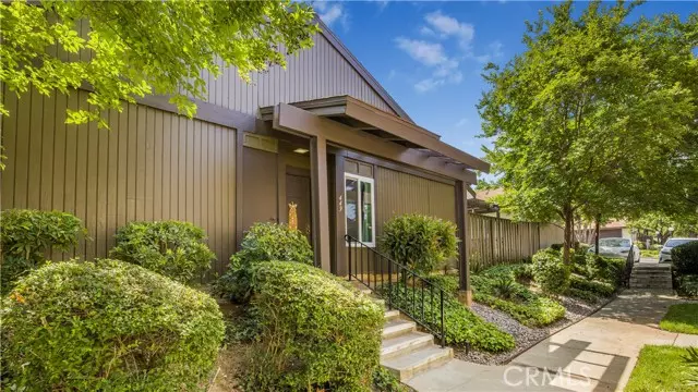 449 Heatherglen LN, San Dimas, CA 91773