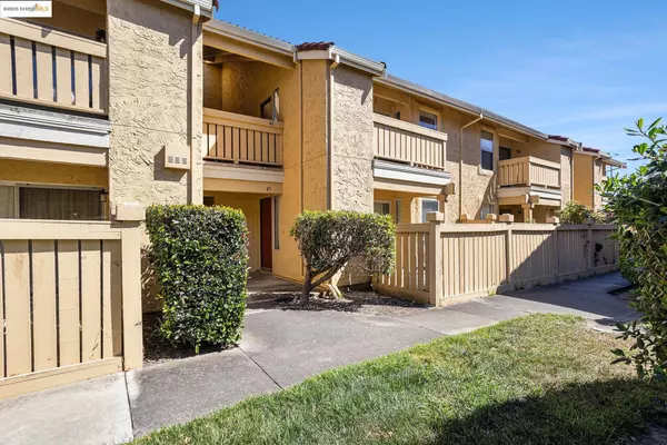 45 Las Moradas Cir, San Pablo, CA 94806