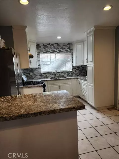 Inglewood, CA 90301,1009 Walnut ST