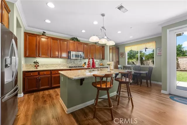 1625 Valley Falls AVE, Redlands, CA 92374