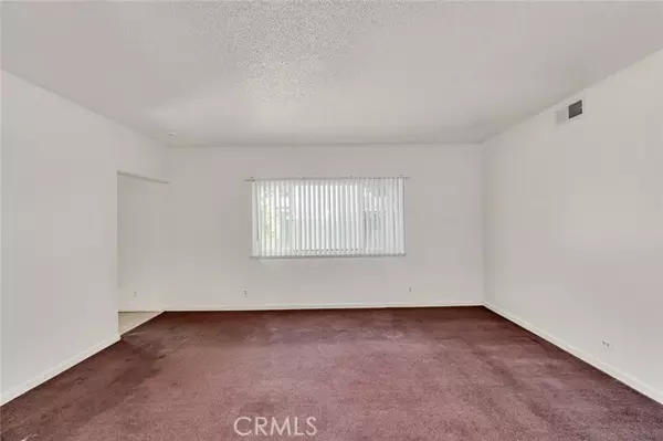 Merced, CA 95340,635 Brookdale DR