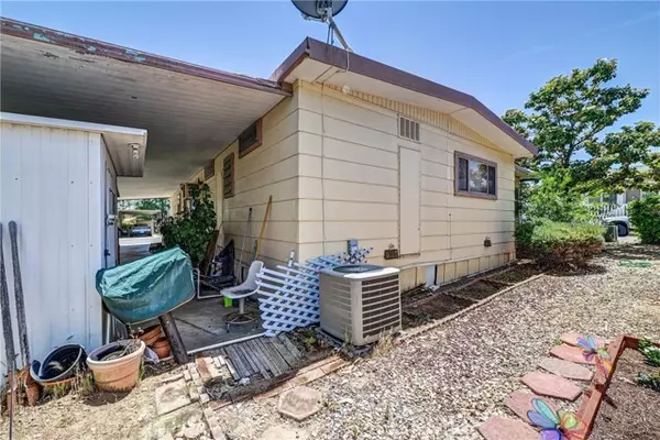 Escondido, CA 92027,2300 E Valley Parkway 237