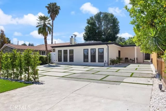 22452 Dolorosa ST, Woodland Hills, CA 91367