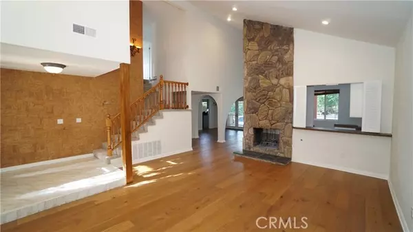 Newhall, CA 91321,24530 Breckenridge PL