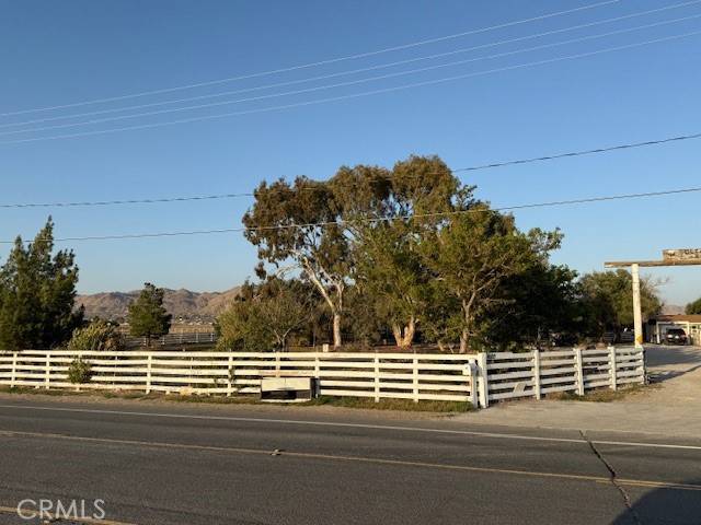 Apple Valley, CA 92307,16100 Navajo RD