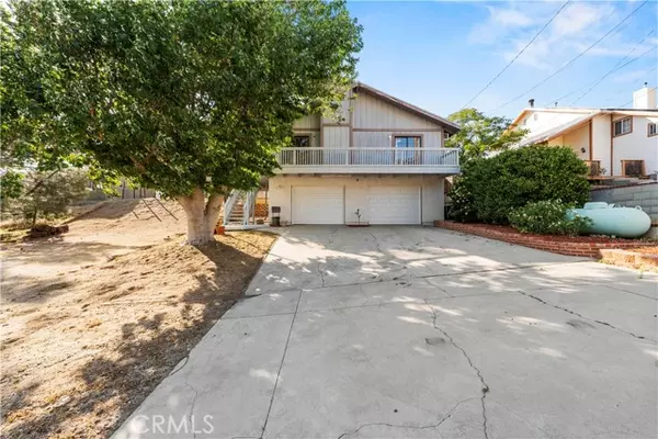 Lake Hughes, CA 93532,43323 LOOKABOUT RD