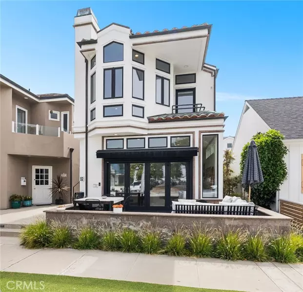 332 L ST, Newport Beach, CA 92661