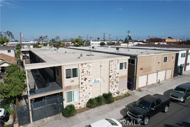 1334 Walnut AVE, Long Beach, CA 90813