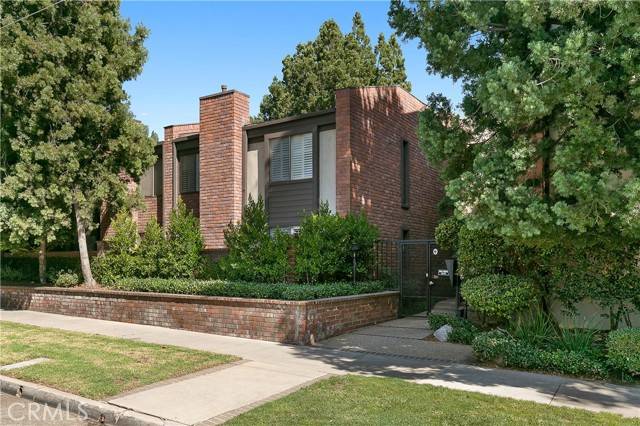 700 S Lake AVE 305, Pasadena, CA 91106