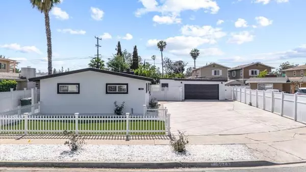 El Cajon, CA 92020,562 Lindsay ST