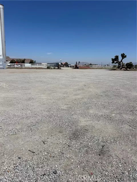 Oak Hills, CA 92344,11971 Mission ST