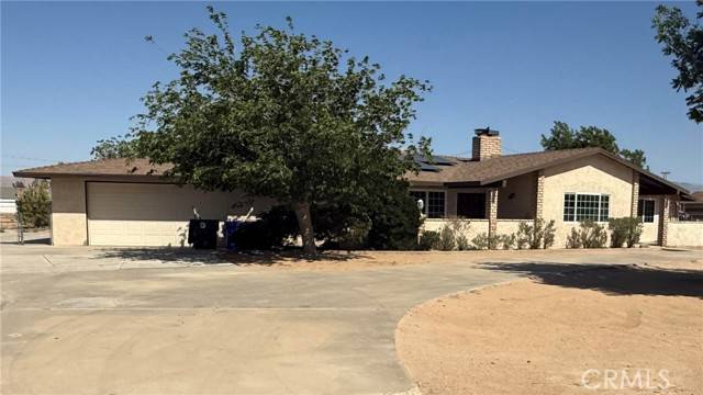 Apple Valley, CA 92307,15615 Apache RD