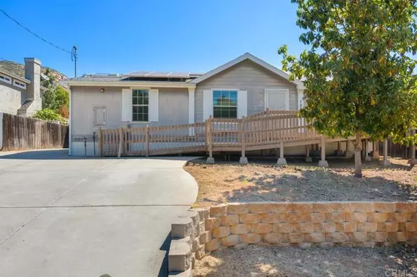 El Cajon, CA 92019,133 Frances DR