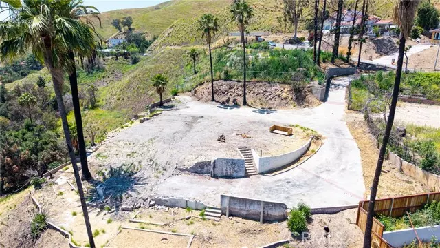 San Bernardino, CA 92405,875 W Vista Dr