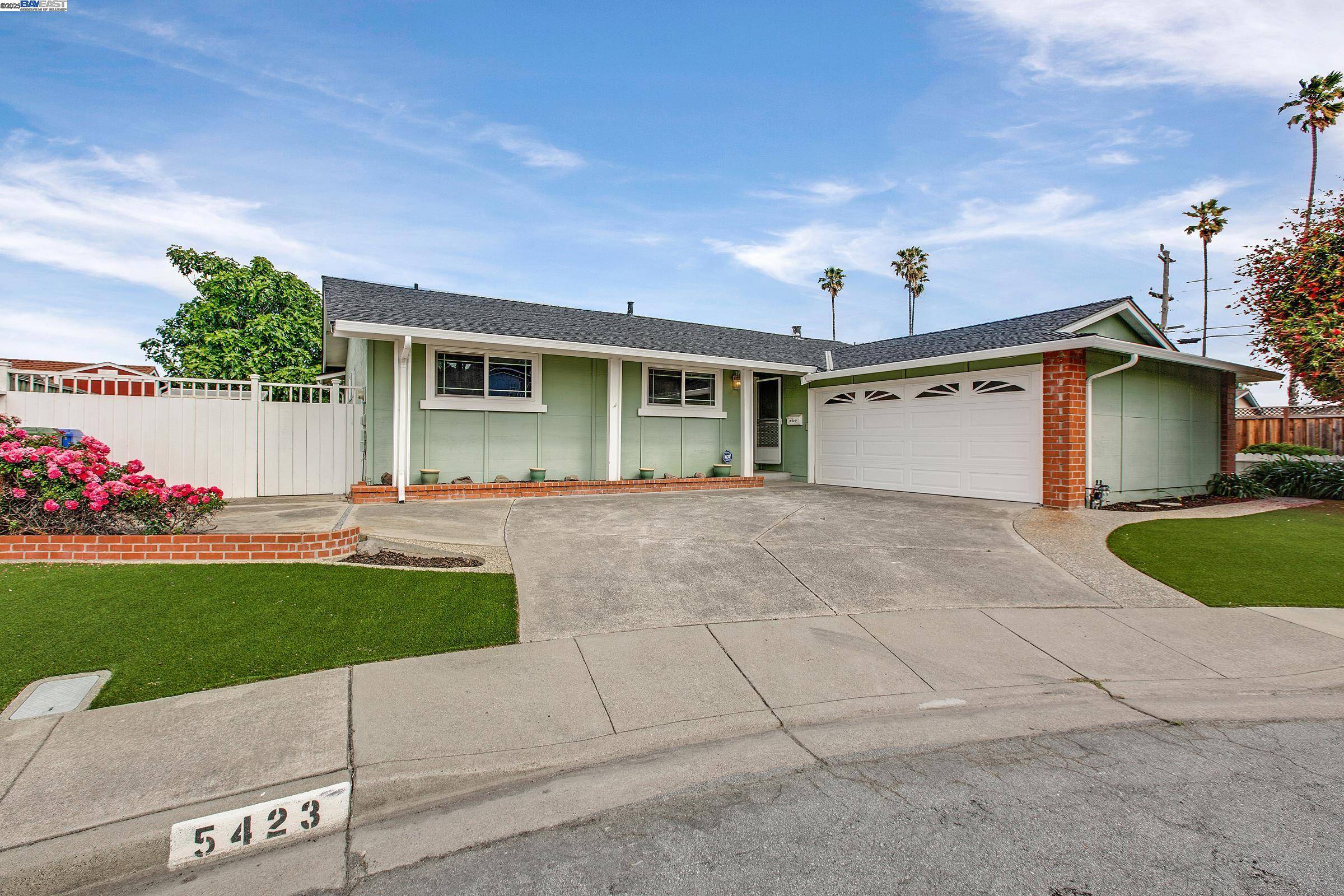 5423 Buchanan Plc, Fremont, CA 94538-1008
