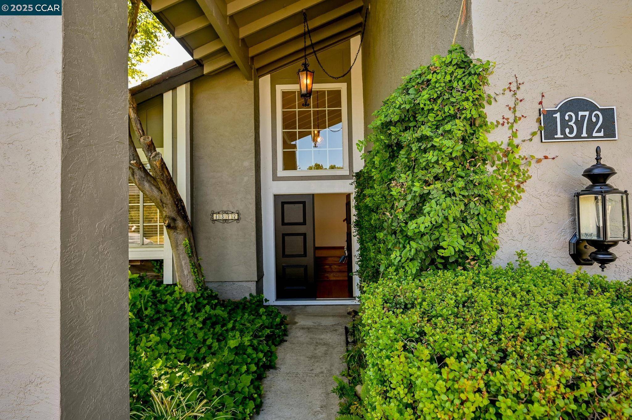Concord, CA 94521,1372 Bent Tree Ln
