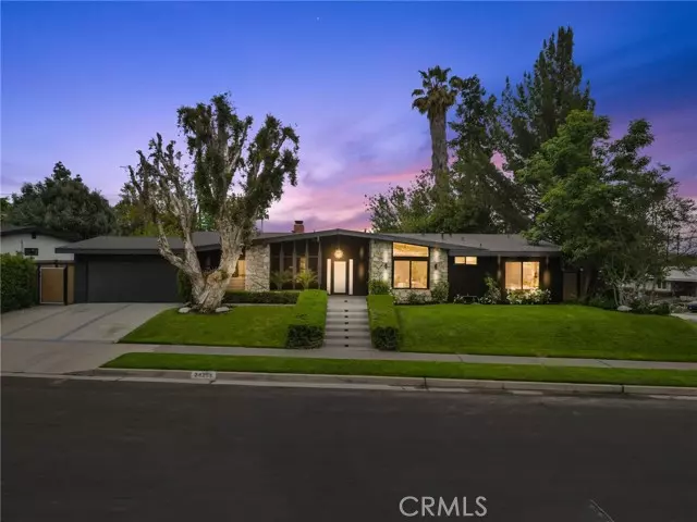 Woodland Hills, CA 91367,24201 Caris ST