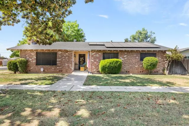1646 W Cornell AVE, Fresno, CA 93705