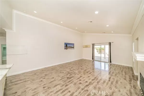 Highland, CA 92346,7404 Marshall CT