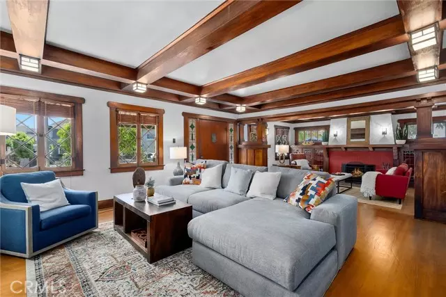 4039 W 7th ST, Los Angeles, CA 90005