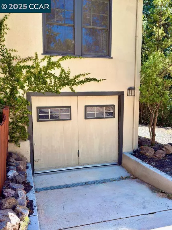 Martinez, CA 94553,900 Brown St