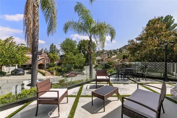 Glendale, CA 91206,2223 Flintridge DR