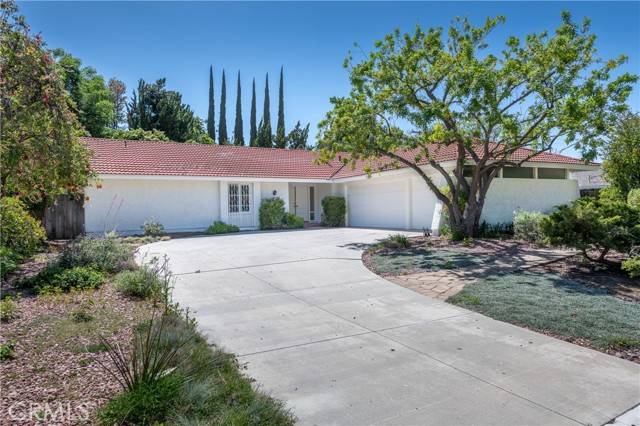 3633 Eddingham AVE, Calabasas, CA 91302