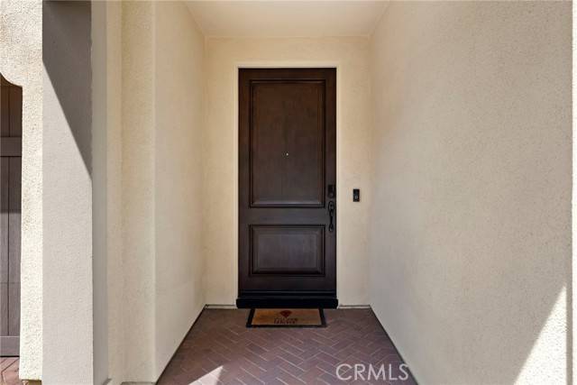 Irvine, CA 92620,58 Tollson