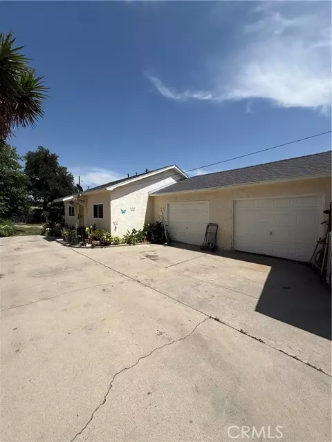 San Bernardino, CA 92411,1275 Davidson AVE