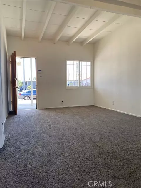 Compton, CA 90220,1713 W 165th ST