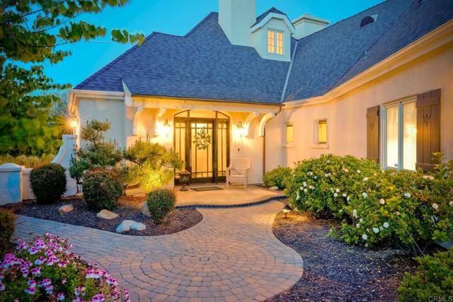 28475 Cerveza CT, Escondido, CA 92026