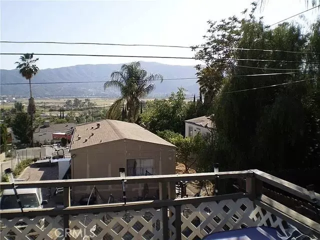 Lake Elsinore, CA 92530,32851 Mesa DR