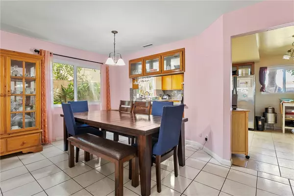 Hawthorne, CA 90250,11889 Gale AVE
