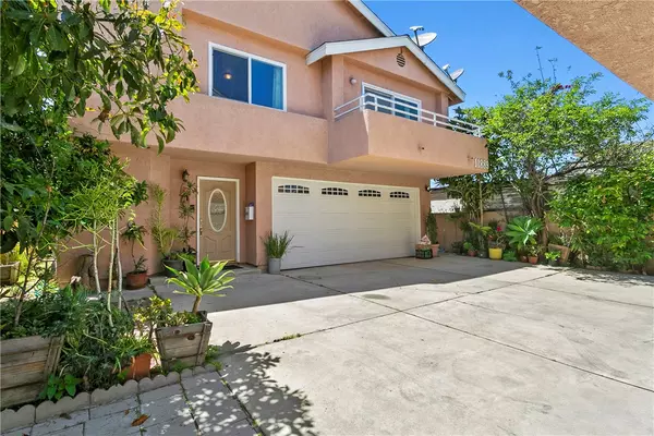 Hawthorne, CA 90250,11889 Gale AVE