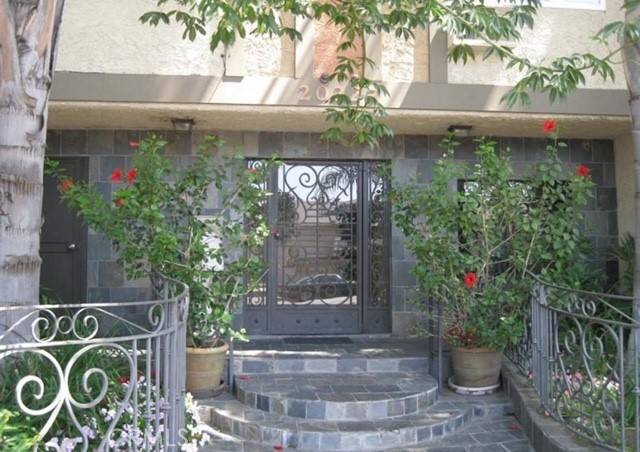 20327 Saticoy ST 205, Winnetka, CA 91306