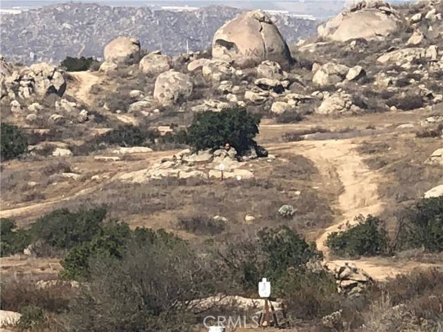 1 McIntyre, Homeland, CA 92585