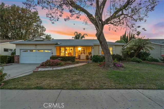 8923 Collett AVE, North Hills, CA 91343