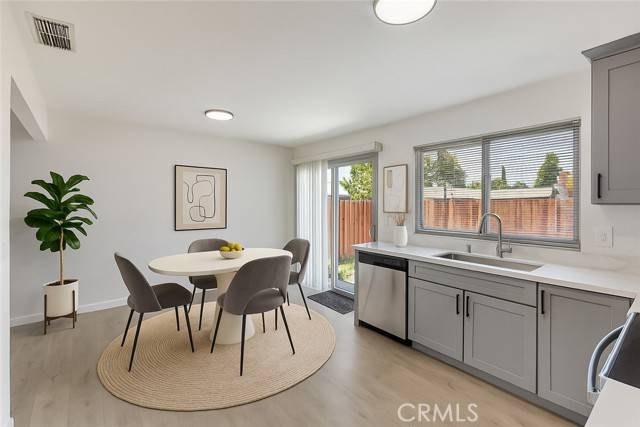 Sacramento, CA 95823,7804 Deer Creek DR
