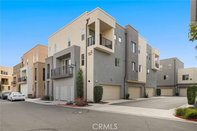 175 Cadence, Irvine, CA 92618