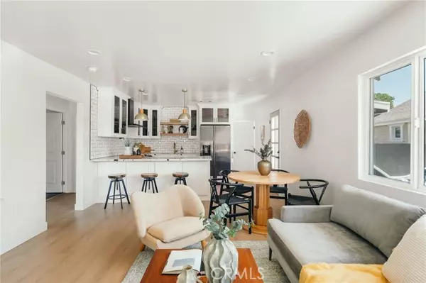 Long Beach, CA 90804,1356 & 1360 Saint Louis AVE