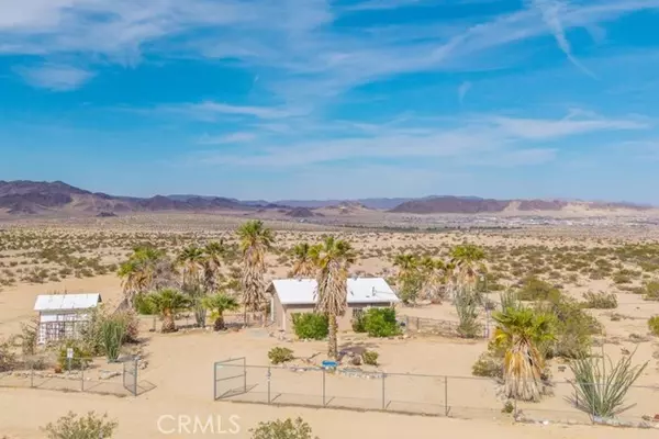 Twentynine Palms, CA 92277,380 Mack LN